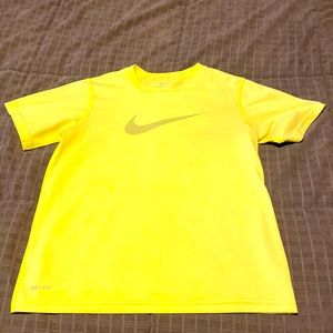 Nike, Youth Medium, Dri-Fit, 100% Polyester.